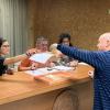 Mesa electoral elecciones a director del IA2