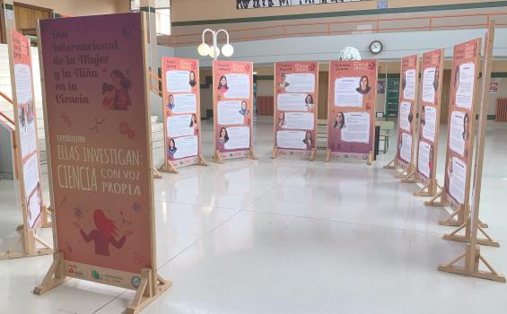 Exposición "Ellas investigan: ciencia con voz propia" del IA2 por el 11F 2026