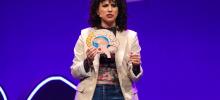 Alicia Otero en la semifinal del concurso de monólogos científicos "Solo de Ciencia" de FECYT