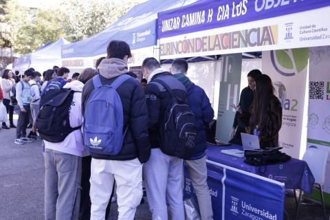 Stand del IA2 en el Rincón de la Ciencia 2023