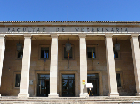 fachada principal Facultad de Veterinaria de la Universidad de Zaragoza