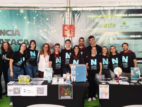 foto de grupo del IA2 en la Noche Europea de los Investigadores e Investigadoras 2025