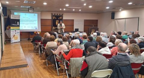 Evento con la Universidad de la Experiencia realizado por el proyecto EcoHoney en Calatayud el 15 enero 2026