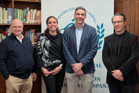 nueva estructura de la Junta Directiva de AVEE (Francisco Vázquez Bringas primero por la izquierda)